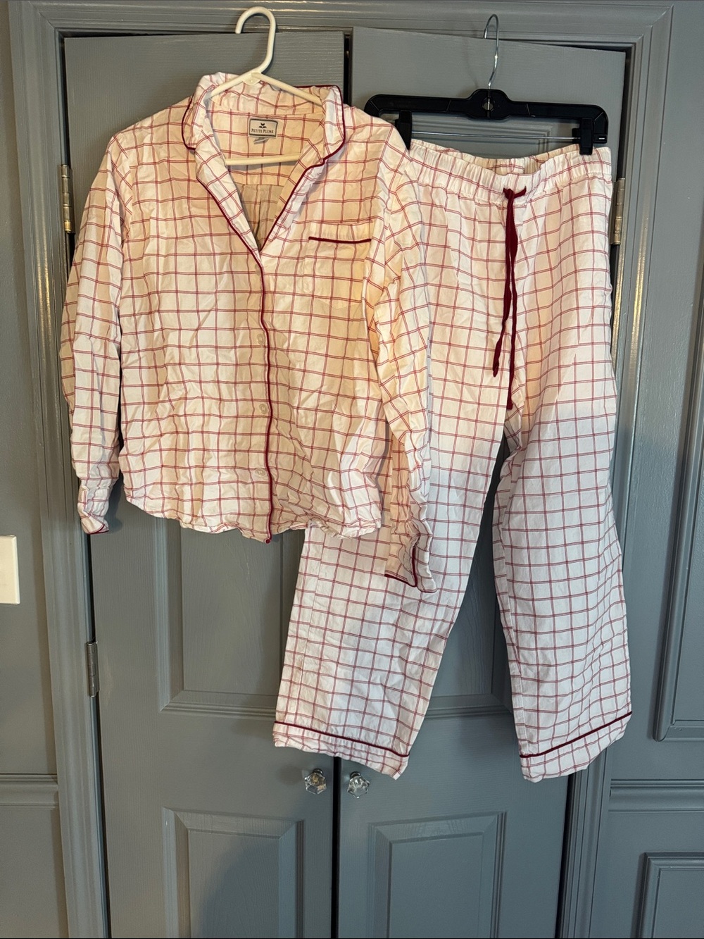 Petite Plume Classic Cotton Check Pajama Set - White & Red